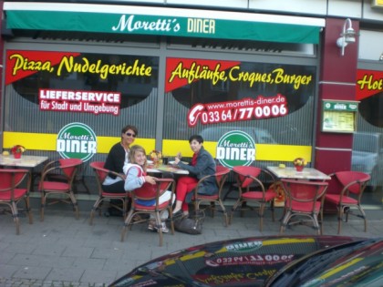 Photo: Morettis Diner